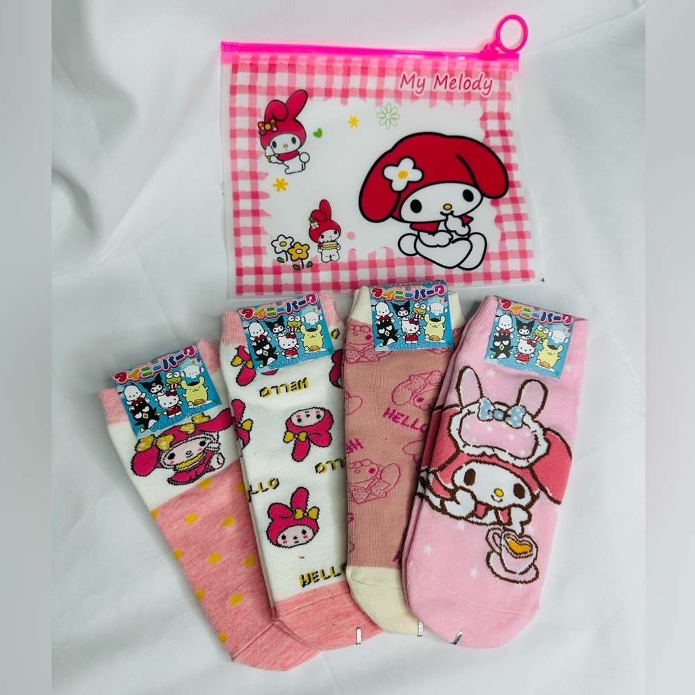 Sanrio My Melody Comfortable And Versatile Women's Short 4 Socks Bundle - Picture 4 of 8